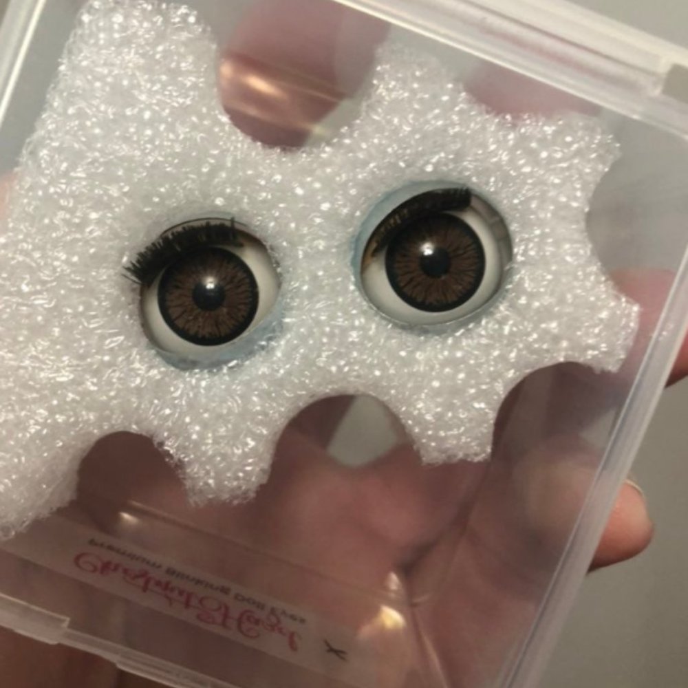 American Girl Doll Eyes